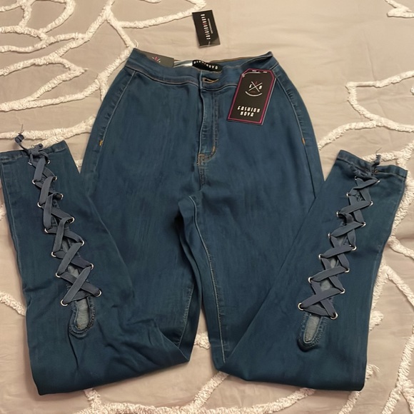 High Rise Skinny Jeans - Picture 2 of 3